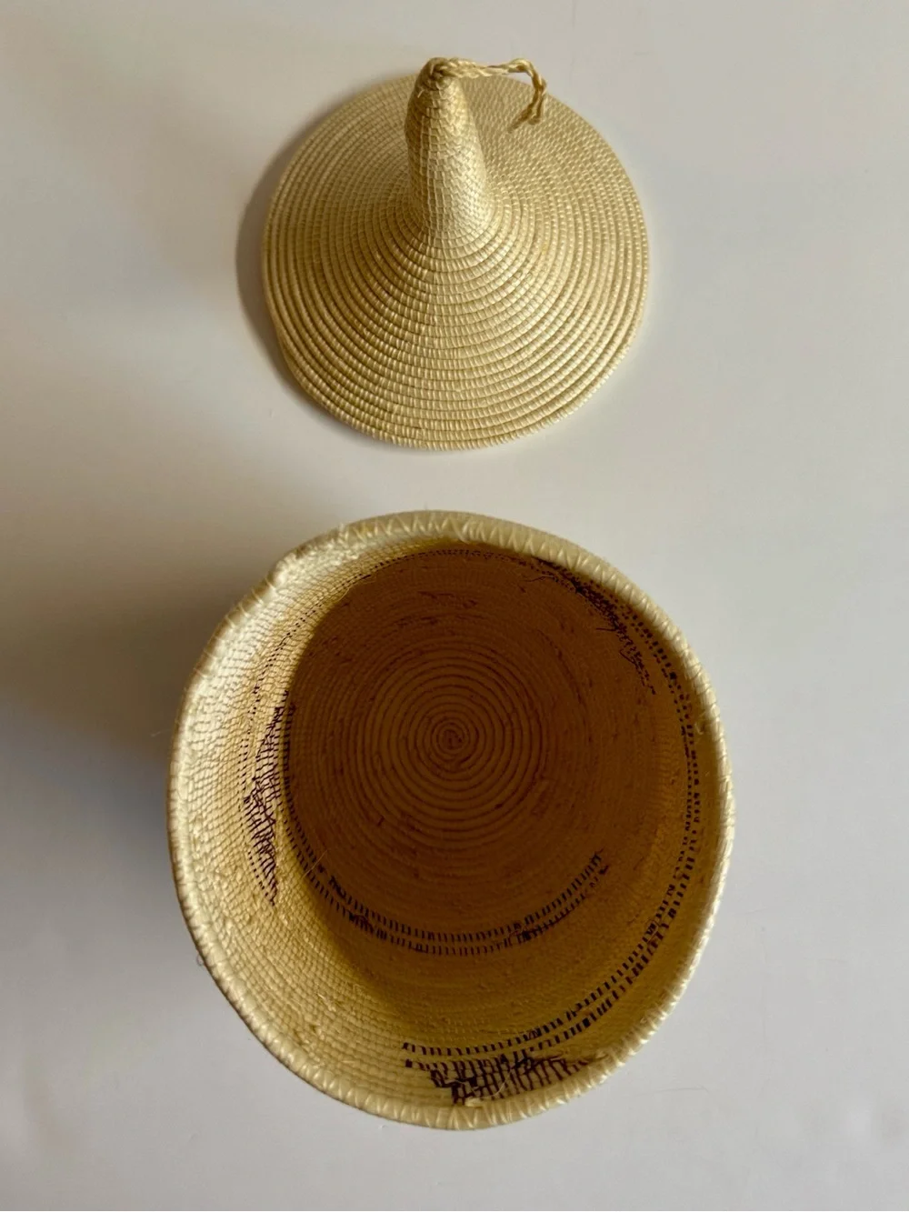 Vintage Tutsi African Woven Decorative Lidded Basket in Natural and Brown.